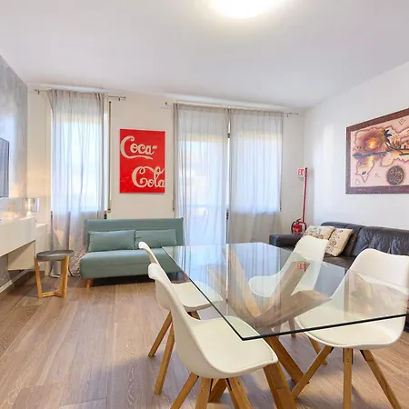 Апартаменты La Casa Del Tasso Feriolo